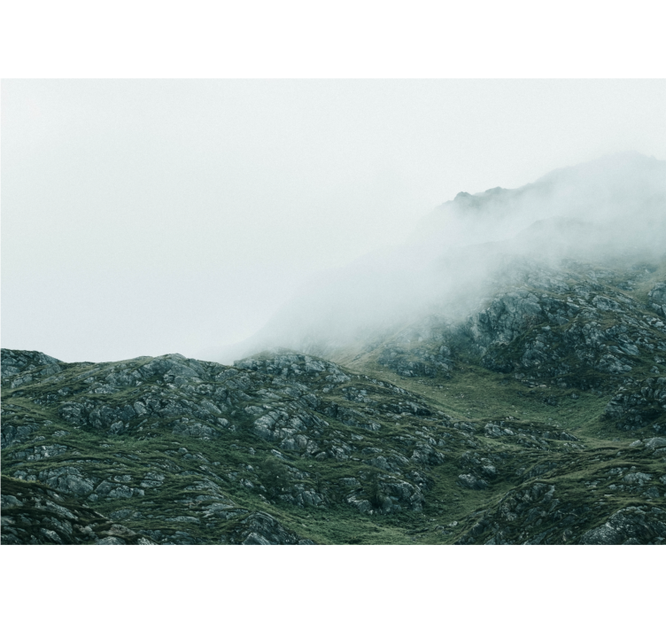 山地照片墙在浓雾中的景色 - TenStickers