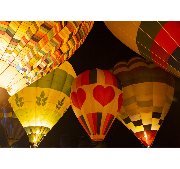 来自天空的照片墙 心形气球飞行 - TenStickers