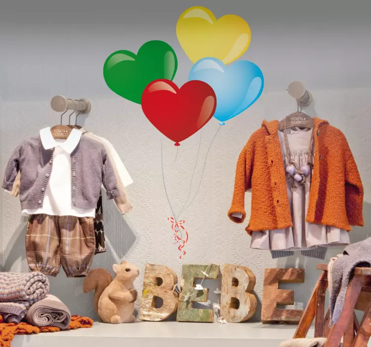 彩色的心形气球贴纸 - TenStickers