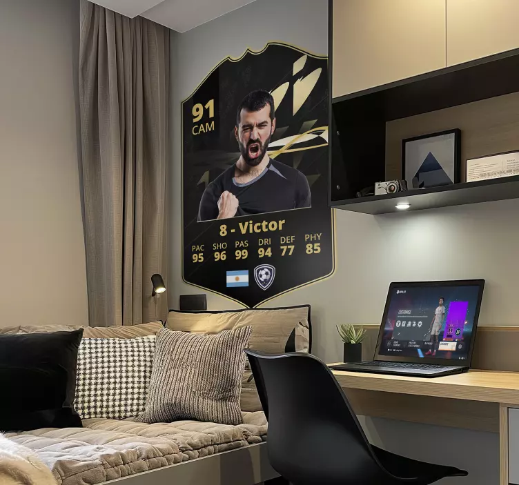 足球贴画 黑色和金色的卡片 - TenStickers