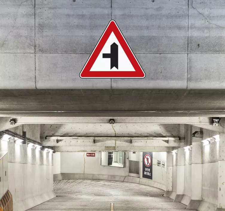 与优先标志相交的贴纸 - TenStickers