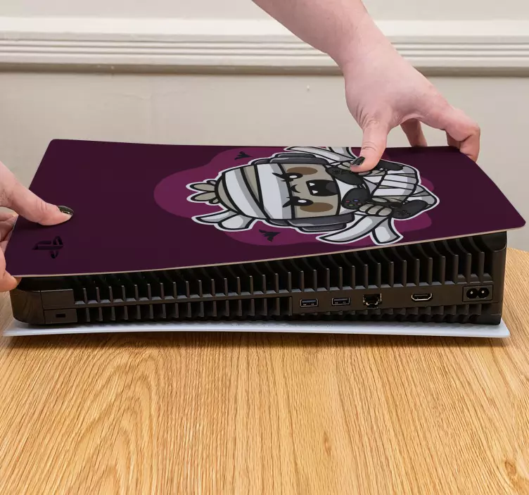 Ps5的皮肤采用超级英雄手柄设计 - TenStickers